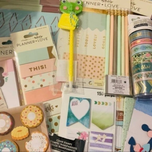 Planner Goodies Mystery Box - Picture 4 of 14